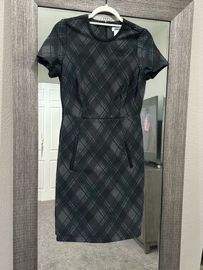 DKNY Black and Green Plaid Short-Sleeve Sheath Dress